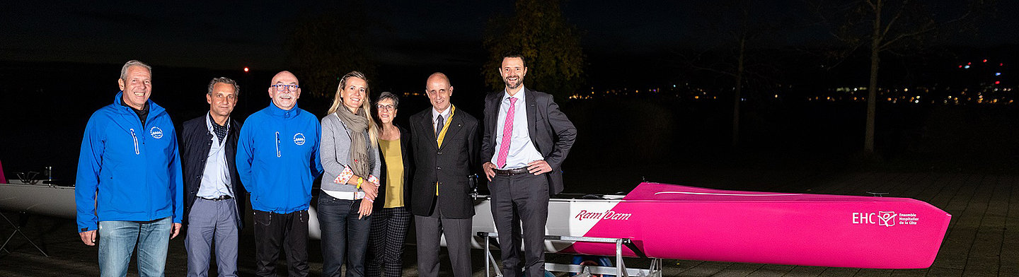 Ramer en Rose avec la bateau d'aviron EHC contre le cancer du sein 