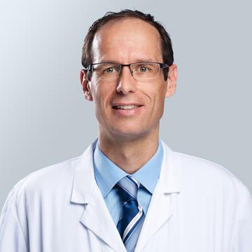 Dr Stefan Bauer médecin chirurgien orthopédiste à l'EHC